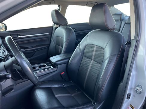 Used 2023 Nissan Altima 2.5 SR image 10