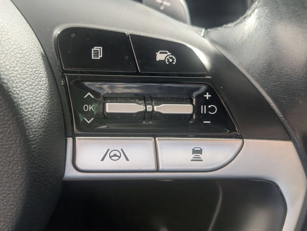 Used 2024 Hyundai Tucson Limited AWD/4WD image 18