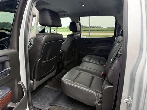 Used 2015 GMC Sierra 2500 SLT w/ Driver Alert Package AWD/4WD image 6