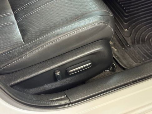 Used 2020 Honda Insight Touring image 25