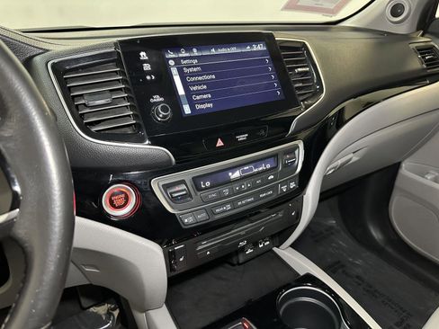 Used 2020 Honda Pilot Touring image 28
