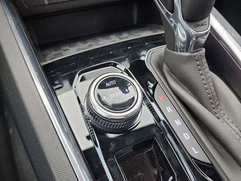 New 2026 GMC Canyon Elevation w/ Convenience Package image 31