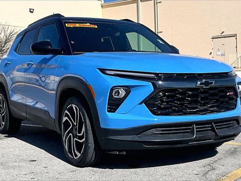 Used 2024 Chevrolet TrailBlazer RS image 3