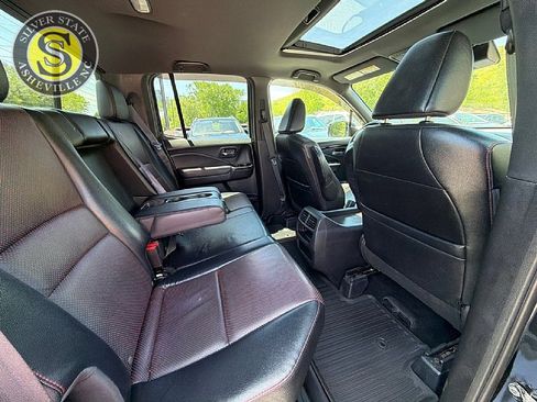 Used 2018 Honda Ridgeline Black Edition image 17