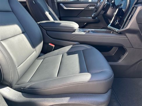 Used 2026 GMC Acadia Elevation w/ Black Edition image 14