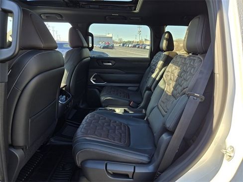 New 2026 Nissan Armada Platinum image 7