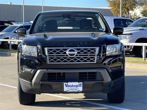 Used 2024 Nissan Frontier SV image 7