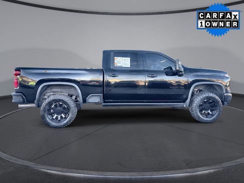 Used 2024 Chevrolet Silverado 3500 LTZ w/ LTZ Plus Package image 15