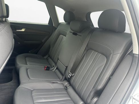 Used 2021 Audi Q5 2.0T Premium Plus w/ Premium Plus Package AWD/4WD image 11