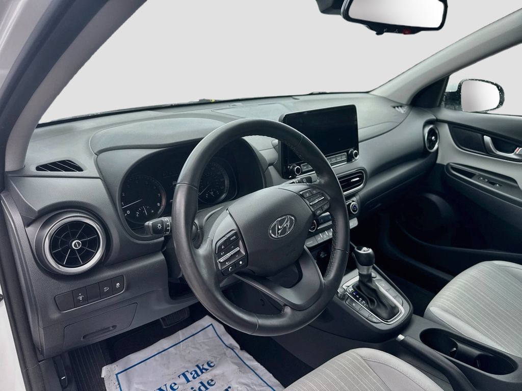 Used 2023 Hyundai Kona SEL w/ Convenience Package AWD/4WD image 9