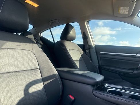 Certified 2023 Nissan Altima 2.5 SV FWD image 25