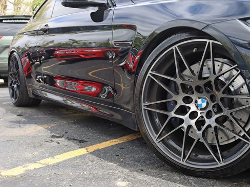 Used 2018 BMW M4 Coupe RWD image 5