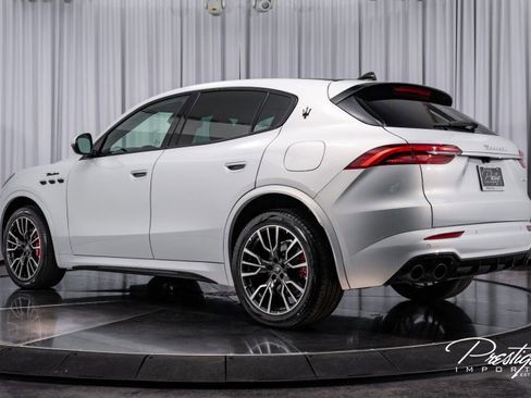 Used 2023 Maserati Grecale Modena image 13