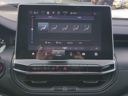 New 2026 Jeep Compass Latitude image 16