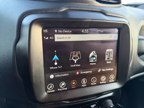 Used 2022 Jeep Renegade Altitude image 19