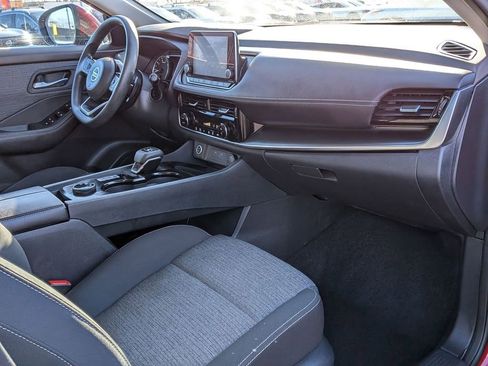 Used 2021 Nissan Rogue SV image 21