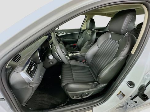 New 2026 Genesis G70 2.5T Prestige RWD image 16