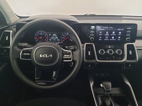 Used 2022 Kia Sorento LX FWD image 22