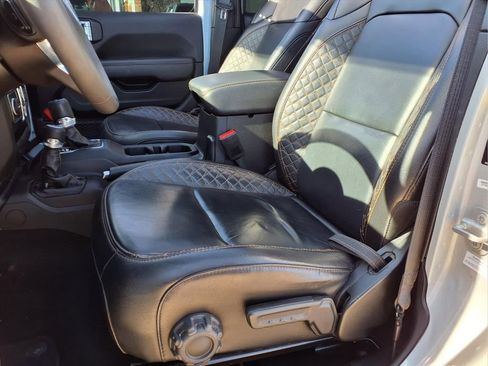 Used 2023 Jeep Wrangler Altitude image 24