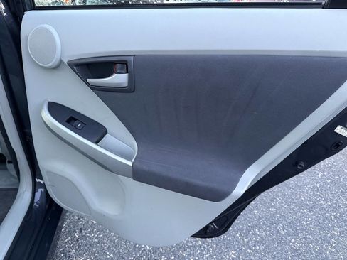 Used 2010 Toyota Prius Three image 19