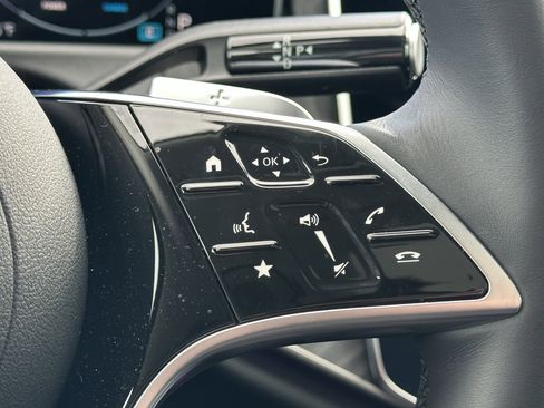 Certified 2025 Mercedes-Benz E 350 4MATIC Sedan image 19