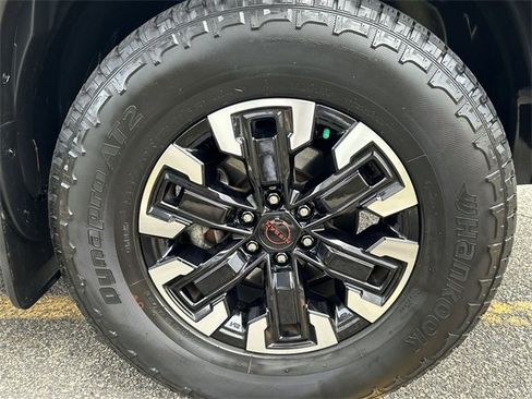 Certified 2024 Nissan Frontier PRO-4X w/ Off-Road Protection Package image 13
