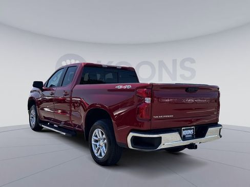 Used 2023 Chevrolet Silverado 1500 LT w/ Convenience Package II AWD/4WD image 4