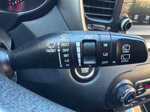 Used 2019 Kia Sorento EX AWD/4WD image 13