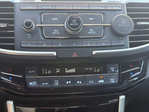 Used 2017 Honda Accord LX image 25