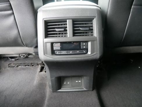 Used 2022 Volkswagen Atlas SEL Premium image 14