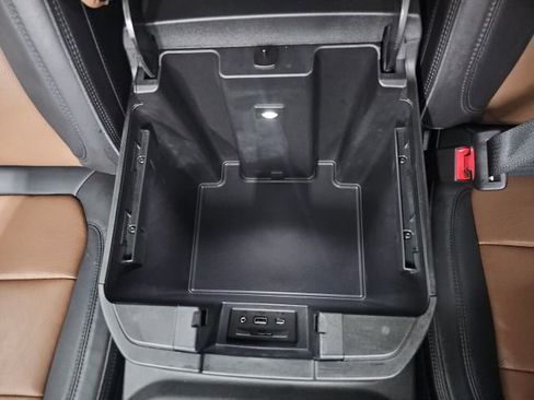 Used 2022 Chevrolet Silverado 1500 High Country w/ Technology Package image 28