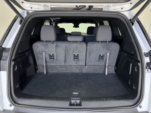 Used 2025 GMC Acadia Elevation image 22