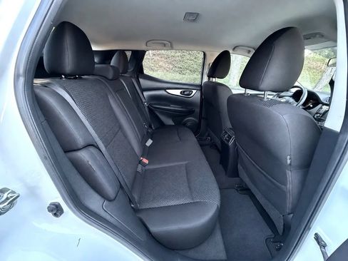 Used 2020 Nissan Rogue Sport S w/ Appearance Package FWD image 13