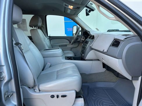 Used 2011 GMC Sierra 2500 SLT w/ SLT Convenience Package image 13