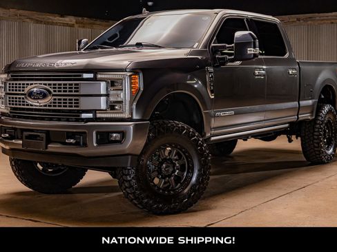 Used 2019 Ford F250 Platinum w/ Platinum Ultimate Package image 4