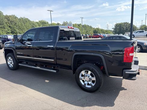 Used 2019 GMC Sierra 2500 SLT AWD/4WD image 18
