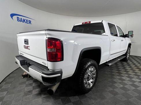 Used 2015 GMC Sierra 2500 Denali w/ Duramax Plus Package AWD/4WD image 6