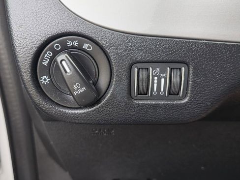 Used 2019 Dodge Grand Caravan GT image 23