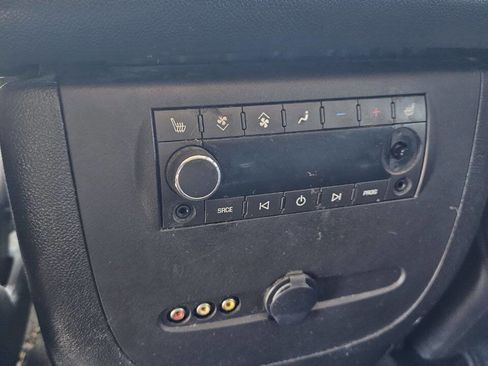 Used 2013 GMC Yukon XL SLT w/ SLT-2 Equipment Package image 18