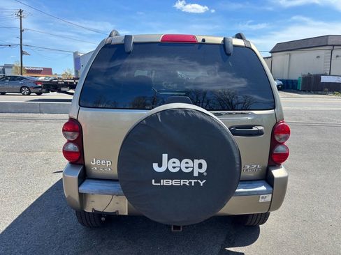 Used 2006 Jeep Liberty Limited image 4