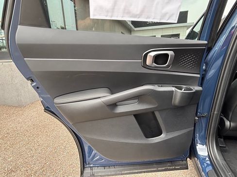 New 2025 Kia Sorento S w/ Panoramic Sunroof Package FWD image 16