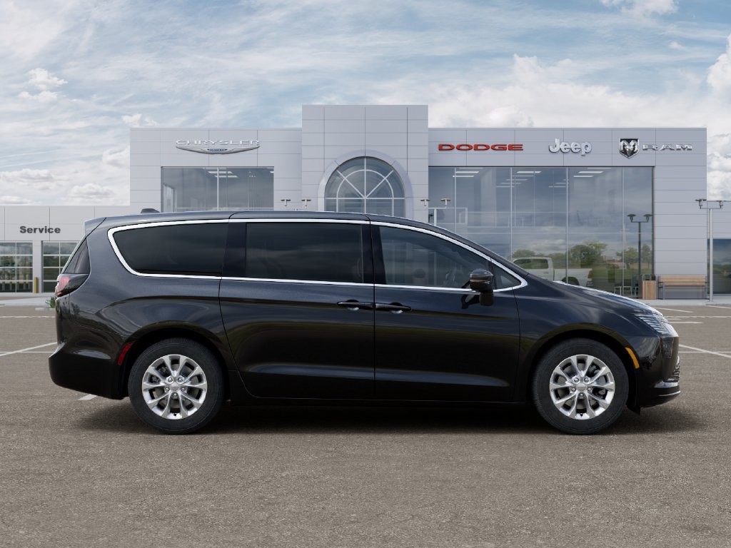 New 2027 Chrysler Pacifica Select AWD/4WD image 21
