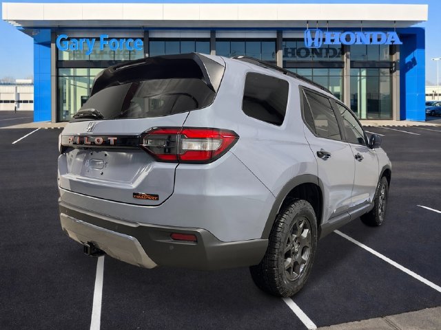 New 2026 Honda Pilot TrailSport image 5