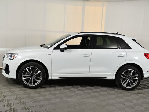 Used 2023 Audi Q3 2.0T Premium Plus image 2