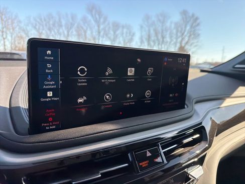 Used 2025 Acura MDX w/ Technology Package image 35