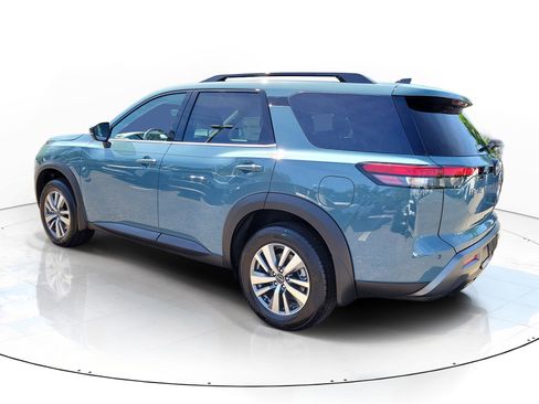 New 2026 Nissan Pathfinder SL FWD image 3
