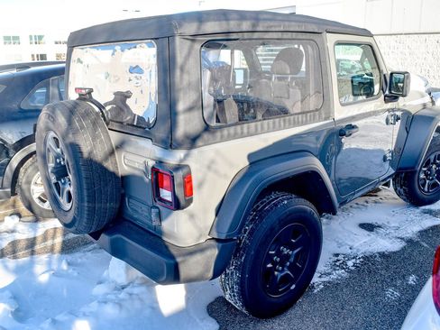 Used 2023 Jeep Wrangler Sport image 4