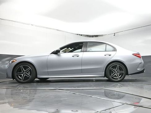 Used 2025 Mercedes-Benz C 300 Sedan image 37