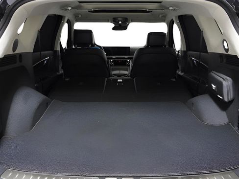 New 2025 Genesis GV80 3.5T Prestige image 12