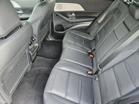 Certified 2025 Mercedes-Benz GLE 53 AMG 4MATIC image 31